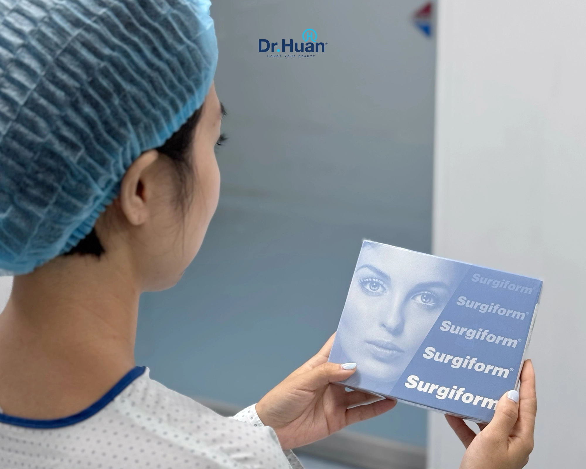 chin-implant-types-how-do-silicone-surgiform-and-peek-differ - 2